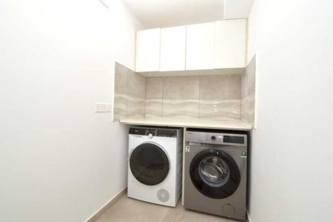 Дом с 4 спальнями в Пила, Кипр №72792 14