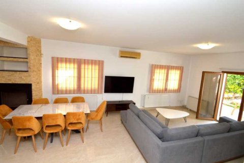 Дом с 4 спальнями в Пила, Кипр №72792 3