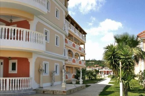 28 bedrooms Hotel in Zakynthos, Greece No. 24772 4