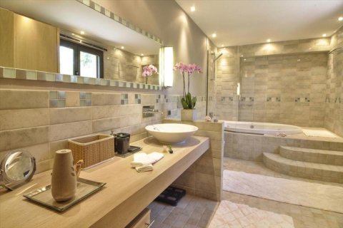 3 bedrooms Villa in Corfu, Greece No. 61620 11