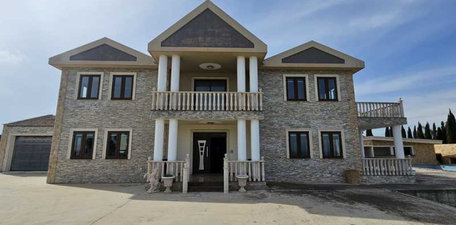 5 bedrooms Villa in Protaras, Cyprus No. 82695