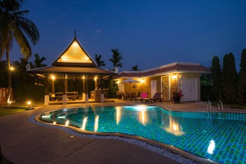 9 bedrooms House in Chiang Mai, Thailand No. 98252 1