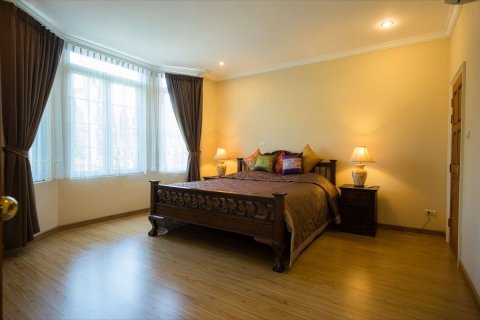 9 bedrooms House in Chiang Mai, Thailand No. 98252 5