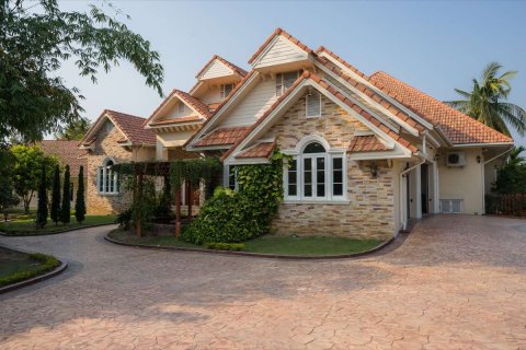 9 bedrooms House in Chiang Mai, Thailand No. 98252 22