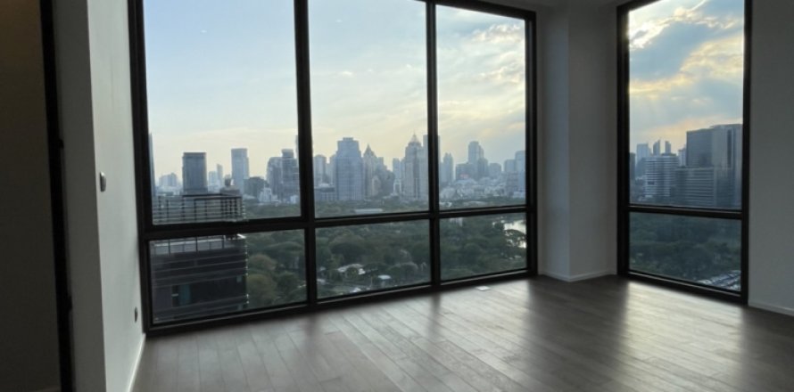 2 bedrooms Condo in Bangkok, Thailand No. 199