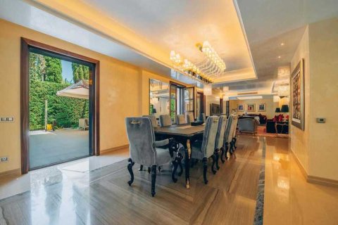 6 bedrooms Villa in Pyrgos, Cyprus No. 29361 9