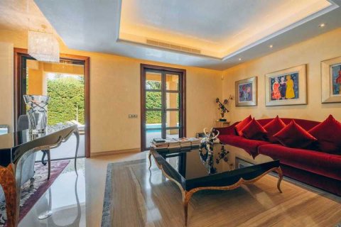 6 bedrooms Villa in Pyrgos, Cyprus No. 29361 6