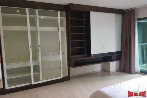 2 bedrooms Apartment in Bangkok, Thailand No. 96827 12