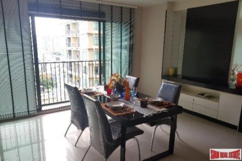 2 bedrooms Apartment in Bangkok, Thailand No. 96827 13