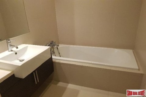 2 bedrooms Apartment in Bangkok, Thailand No. 96827 11