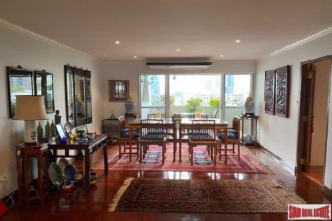 3 bedrooms Apartment in Bangkok, Thailand No. 98124 6