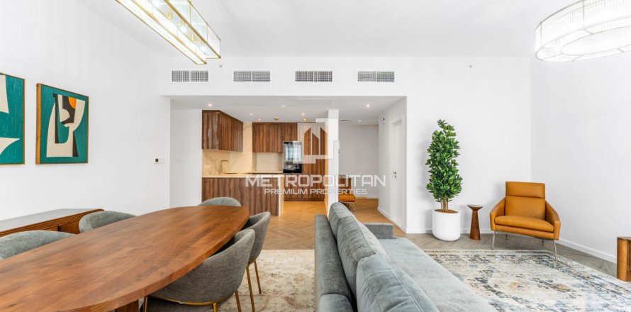 Квартира с 2 спальнями в Bahar, ОАЭ №118194