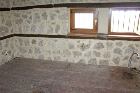 Дом с 4 спальнями в Пиерия, Греция №113185 12