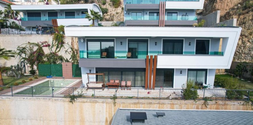 5 rooms Villa à Alanya, Turkey No. 21659