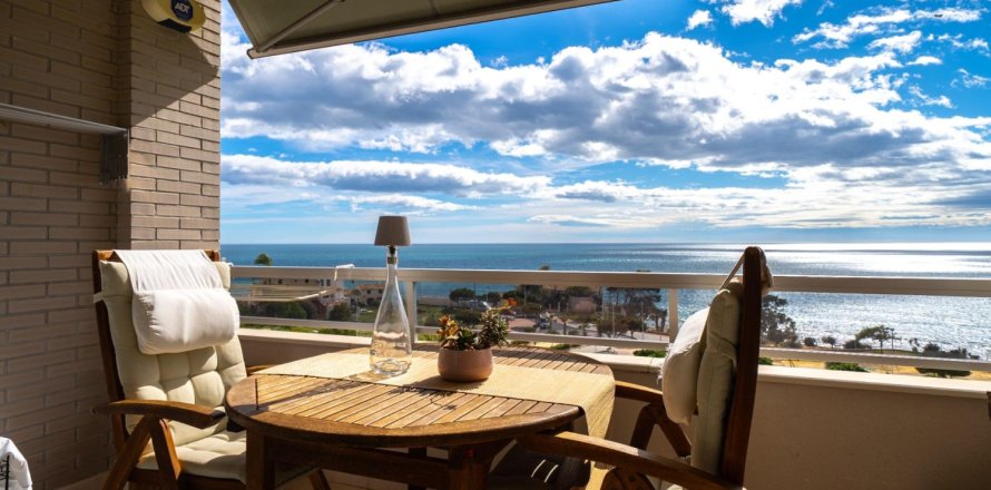 4 bedrooms Apartment in Villajoyosa, Spain No. 124815