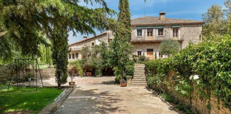 13 chambres House à Girona, Spain No. 25376