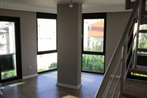 4 bedrooms Apartment in Istanbul, Turkey No. 15193