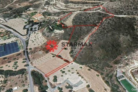 Commercial property à Monagroulli, Cyprus No. 82937 2