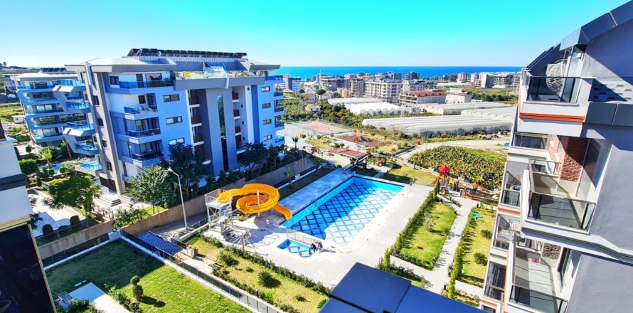 3 dormitorios Penthouse en Kargicak, Turkey No. 12562