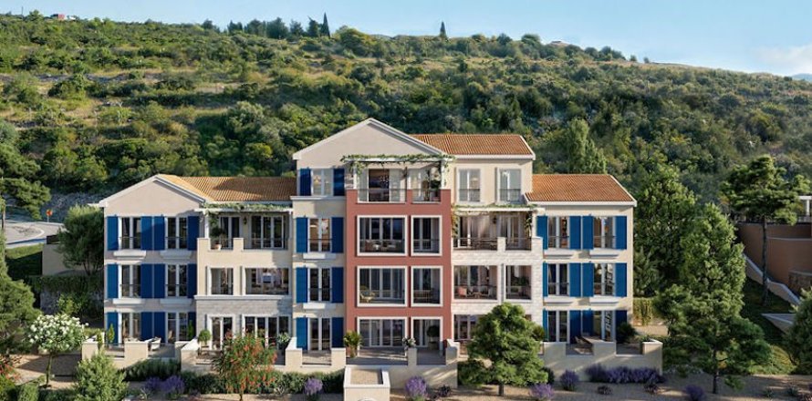 3 bedrooms Apartment in Tivat, Montenegro No. 83680