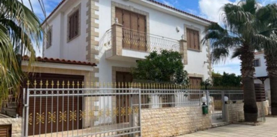 3 bedrooms Villa in Paralimni, Cyprus No. 104507