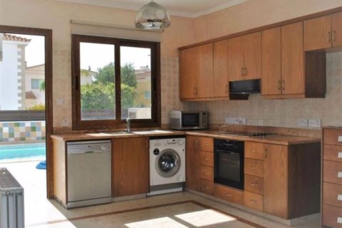 3 bedrooms Villa in Paralimni, Cyprus No. 104507 7