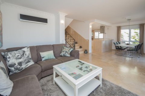 5 rooms Villa in Dao Huu Canh, Vietnam No. 21179 17