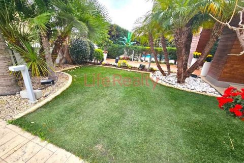 4 chambres House à Germasogeia, Cyprus No. 79660 2