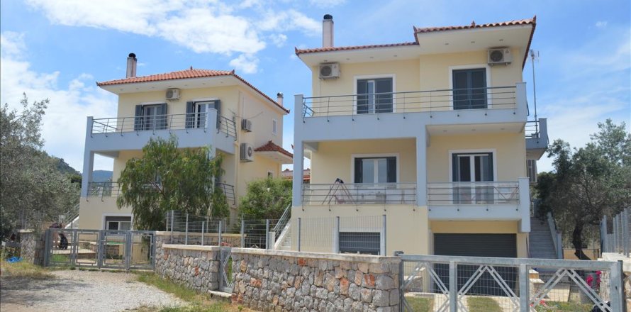 4 bedrooms Maisonette in Corinthia, Greece No. 59184
