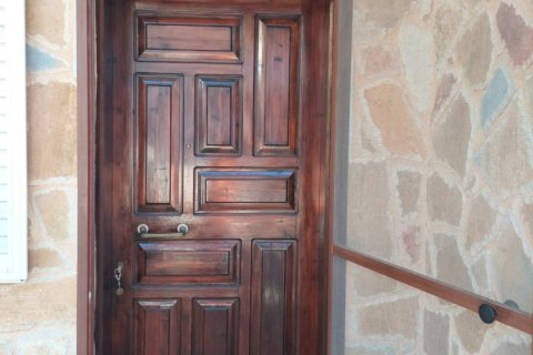 3 bedrooms House in Chania, Greece No. 81108 5