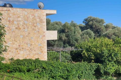 3 bedrooms House in Chania, Greece No. 81108 3