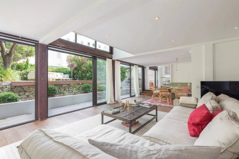 4 bedrooms House in Cannes, France No. 78785 3