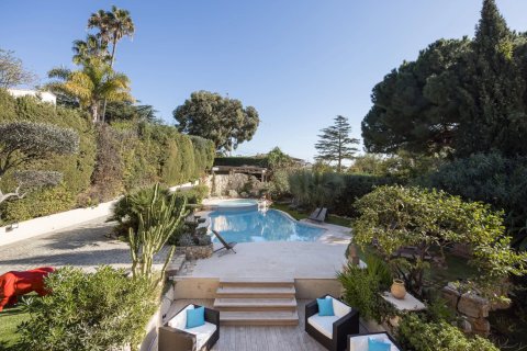 4 dormitorios House en Cannes, France No. 77068 12