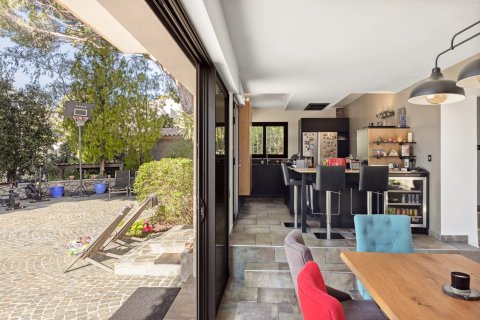 4 dormitorios House en Cannes, France No. 77068 8