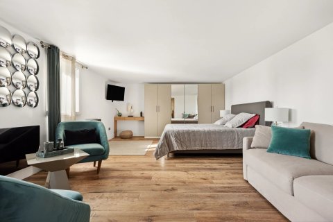 4 dormitorios House en Cannes, France No. 77068 10