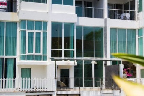 3 bedrooms Villa in Phuket, Thailand No. 96428 1