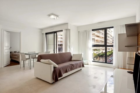 Studio Appartement à Cannes, France No. 68049 3
