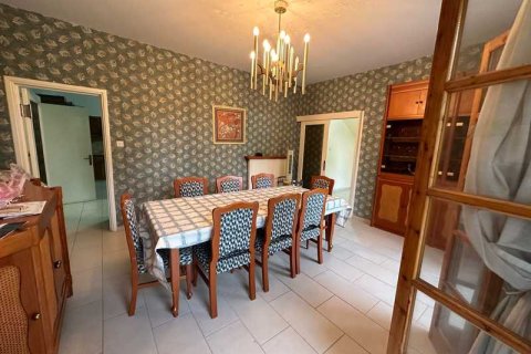 4 bedrooms Villa in Moniatis, Cyprus No. 30029 9