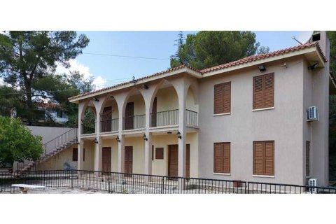 4 bedrooms Villa in Moniatis, Cyprus No. 30029 1