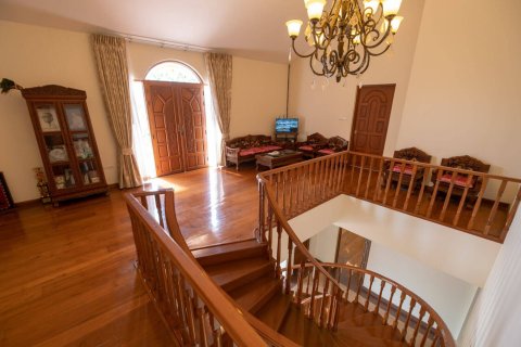 5 bedrooms House in Chiang Mai, Thailand No. 97757 5