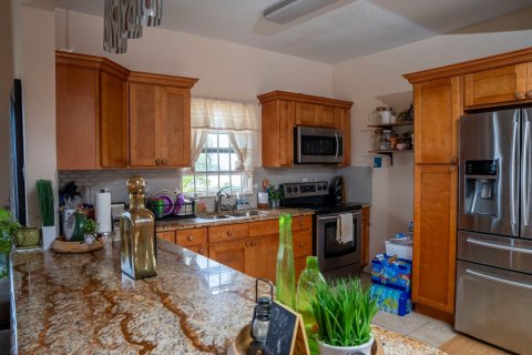 3 bedrooms Villa in Brumaire, Saint Kitts and Nevis No. 61453 8