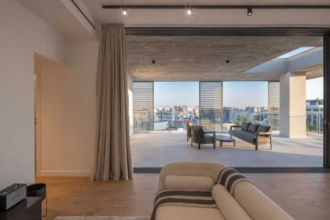 3 bedrooms Penthouse in Limassol, Cyprus No. 82449 10