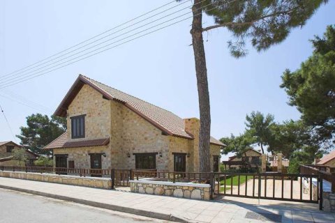 4 bedrooms House in Souni–Zanatzia, Cyprus No. 73366 6