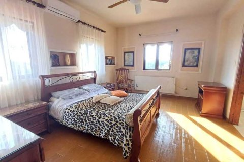 4 bedrooms House in Aradippou, Cyprus No. 80649 15