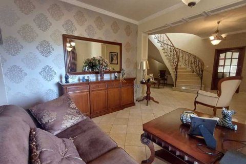 4 bedrooms House in Aradippou, Cyprus No. 80649 6