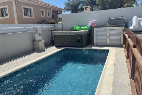 4 rooms Apartment in Limassol, Cyprus No. 107055 3