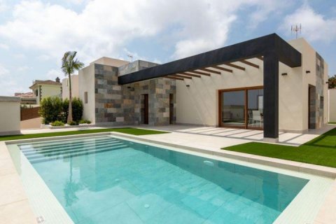 3 bedrooms Villa in Los Altos, Spain No. 111179