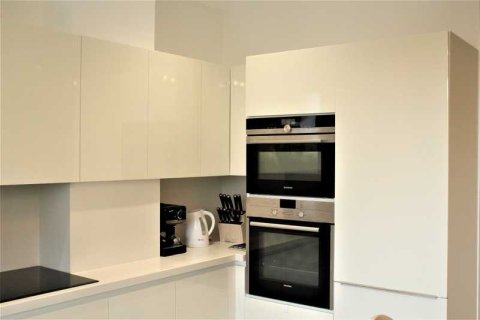 2 bedrooms Apartment in Agios Tychonas, Cyprus No. 34279 5