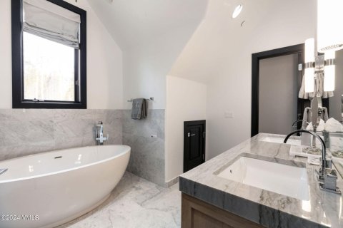 5 dormitorios House en Avon, USA No. 62043 19