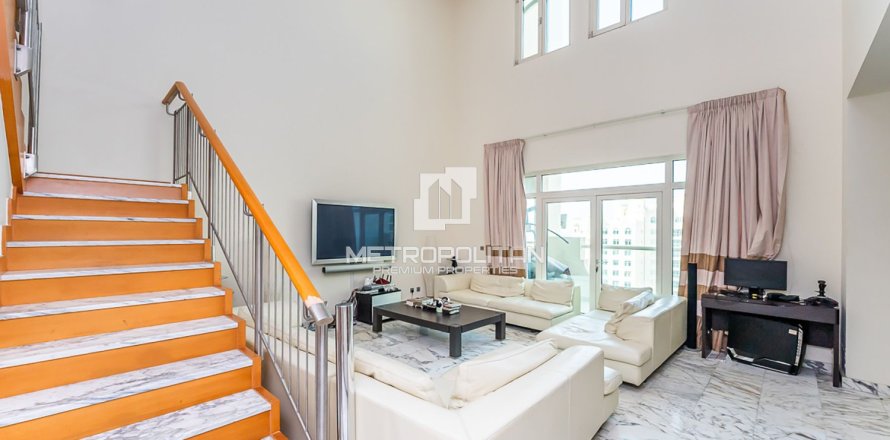 4 bedrooms Penthouse in Shoreline Apartments, UAE No. 118826